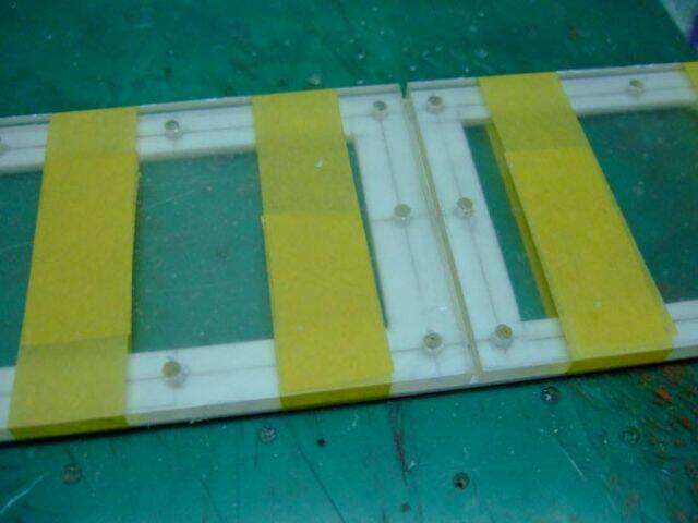 WTC透明艙蓋鑽洞